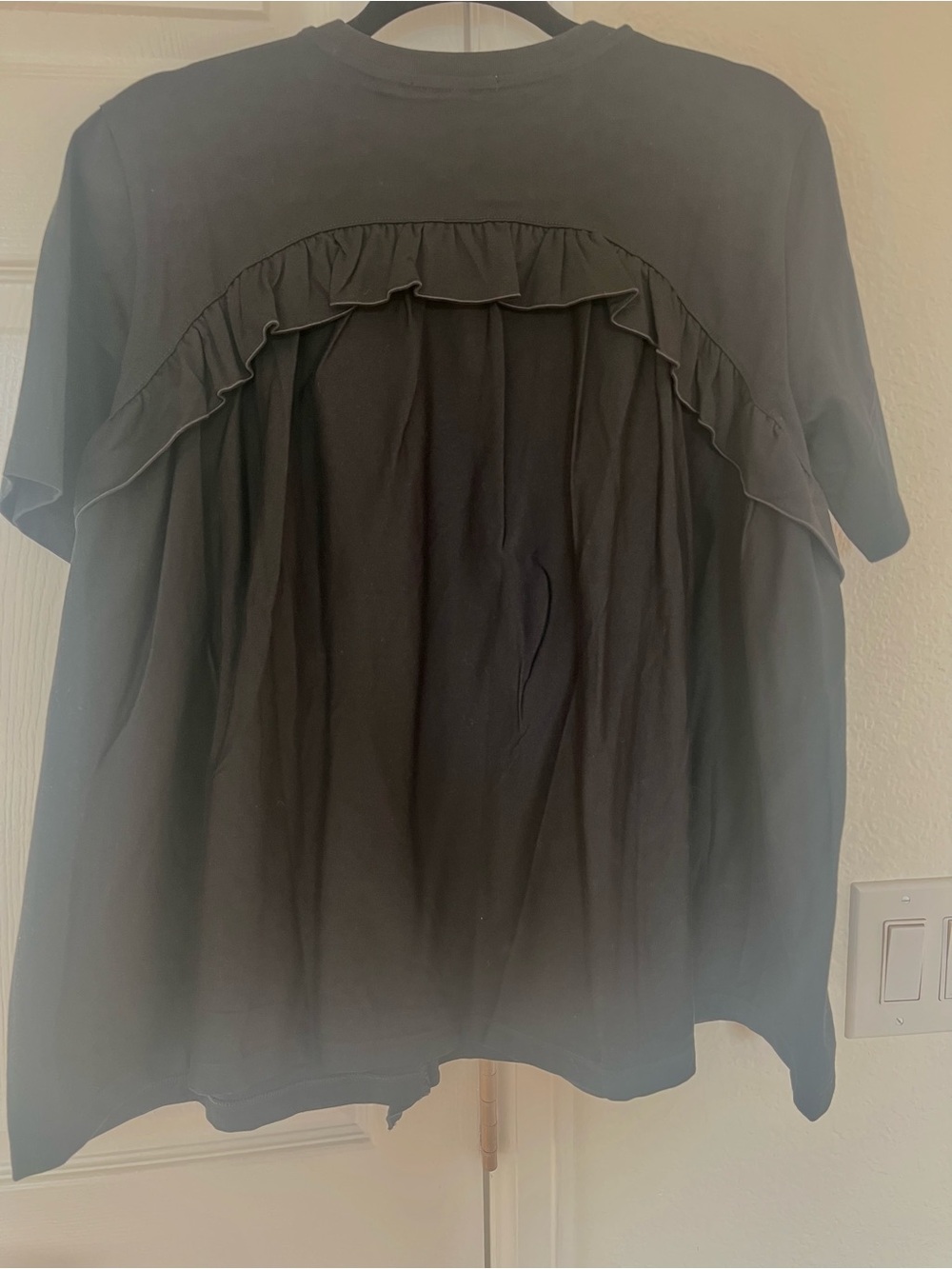 Uniqlo Black Ruffled Short-Sleeve oversized Tee - Women’s M - NWT - Picture 6 of 7